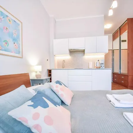 Z Parkingiem I Tarasem Przy Promenadzie, Mit Privatem Parkplatz Und Terrasse An Der Promenade