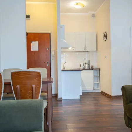 Apartment Z Parkingiem I Tarasem Przy Promenadzie, Mit Privatem Parkplatz Und Terrasse An Der Promenade