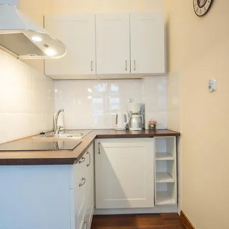 Z Parkingiem I Tarasem Przy Promenadzie, Mit Privatem Parkplatz Und Terrasse An Der Promenade Swinemünde