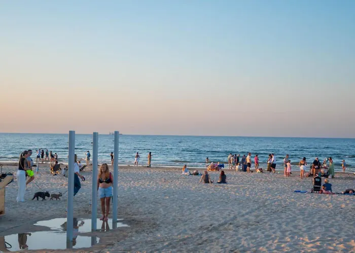 Z Parkingiem I Tarasem Przy Promenadzie, Mit Privatem Parkplatz Und Terrasse An Der Promenade Διαμέρισμα Świnoujście