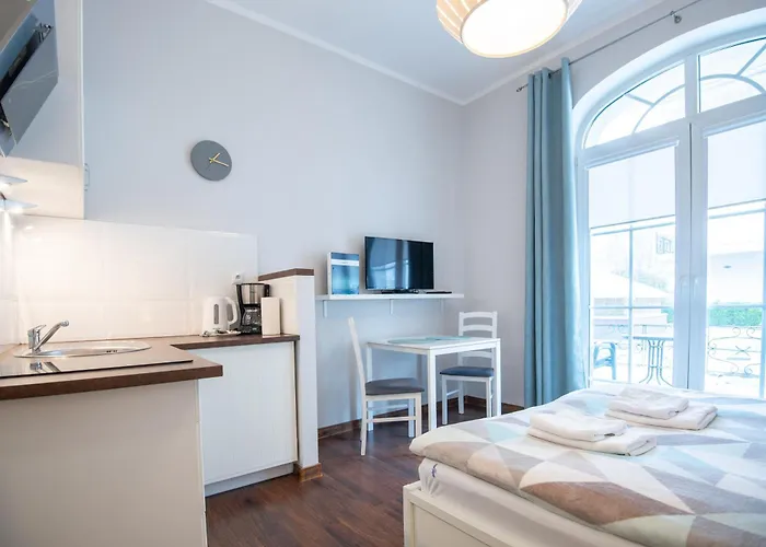 Z Parkingiem I Tarasem Przy Promenadzie, Mit Privatem Parkplatz Und Terrasse An Der Promenade Διαμέρισμα Świnoujście