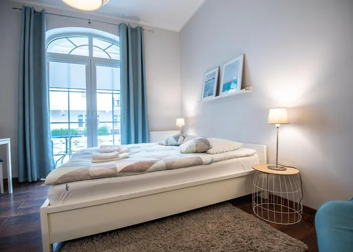 Z Parkingiem I Tarasem Przy Promenadzie, Mit Privatem Parkplatz Und Terrasse An Der Promenade *