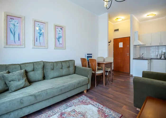 Z Parkingiem I Tarasem Przy Promenadzie, Mit Privatem Parkplatz Und Terrasse An Der Promenade * Świnoujście